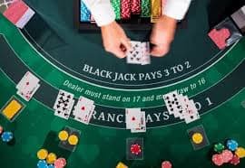 na 18 na 18 Mobile App: Live Casino aur Slots Kabhi Bhi